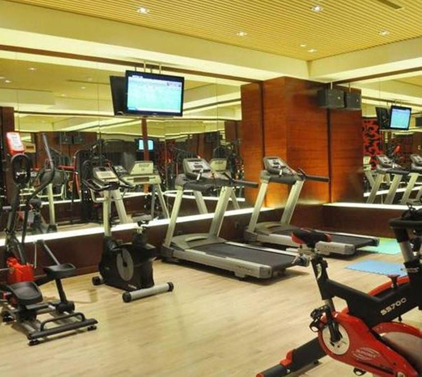Gloria Grand Hotel Wuxi Уси Екстериор снимка
