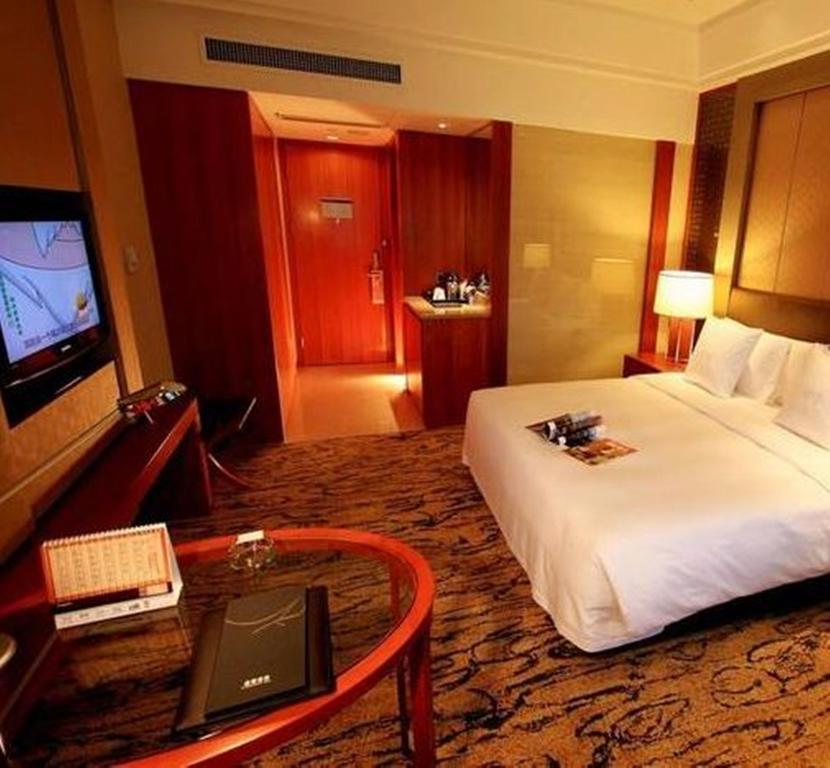 Gloria Grand Hotel Wuxi Уси Екстериор снимка