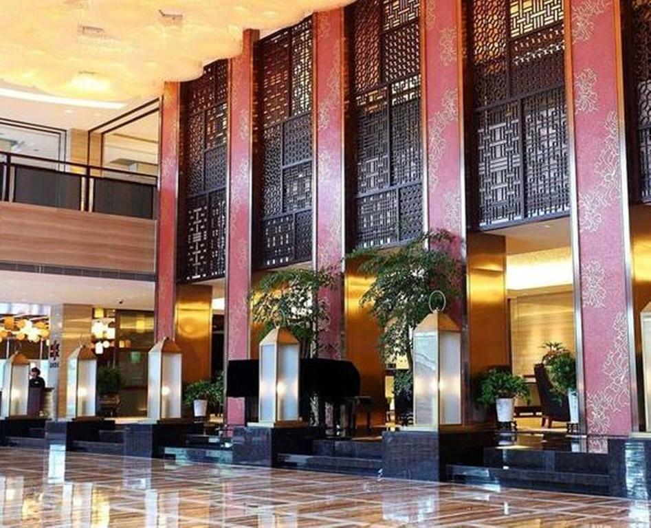 Gloria Grand Hotel Wuxi Уси Екстериор снимка