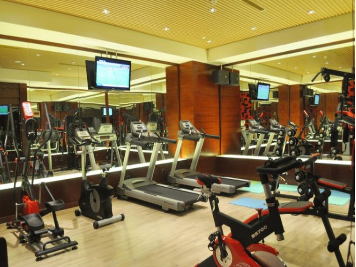 Gloria Grand Hotel Wuxi Уси Екстериор снимка