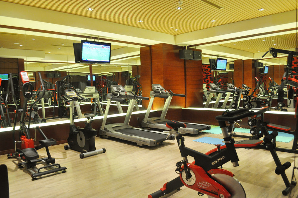 Gloria Grand Hotel Wuxi Уси Екстериор снимка