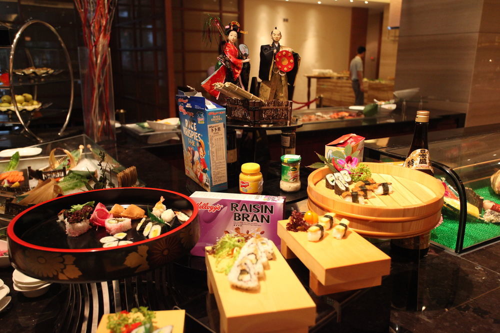 Gloria Grand Hotel Wuxi Уси Екстериор снимка